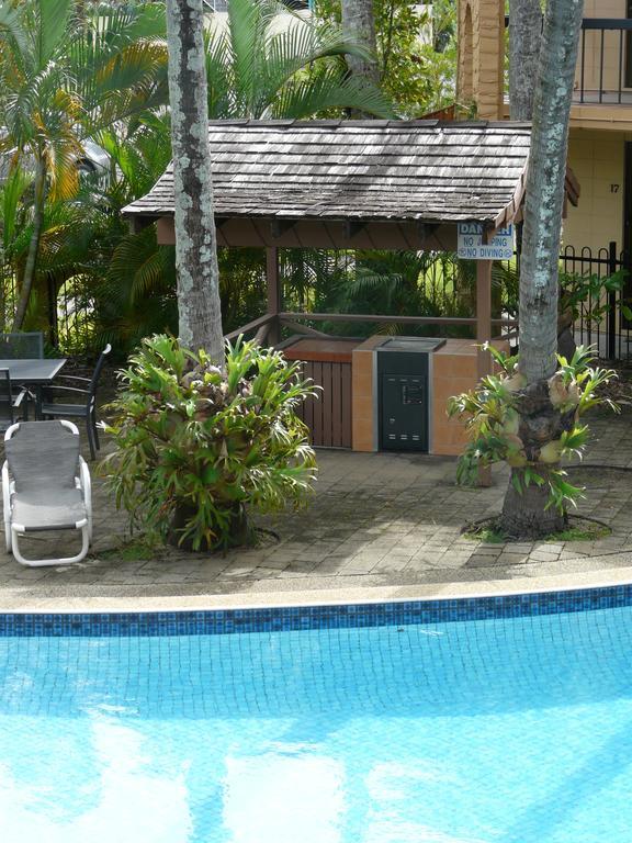 Oasis Inn Apartments Cairns Bagian luar foto