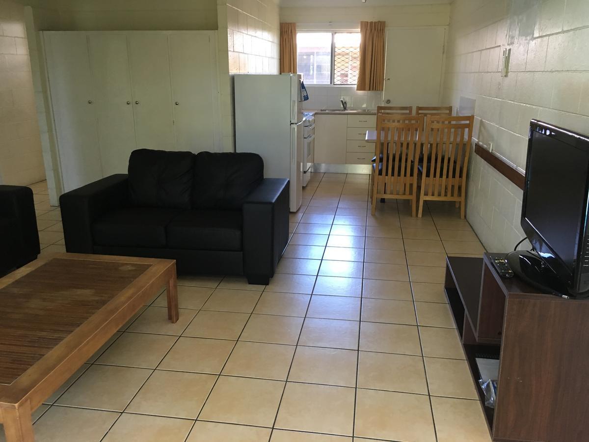 Oasis Inn Apartments Cairns Bagian luar foto