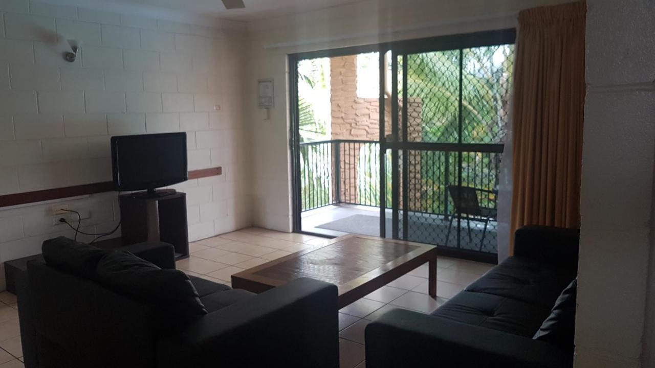 Oasis Inn Apartments Cairns Bagian luar foto