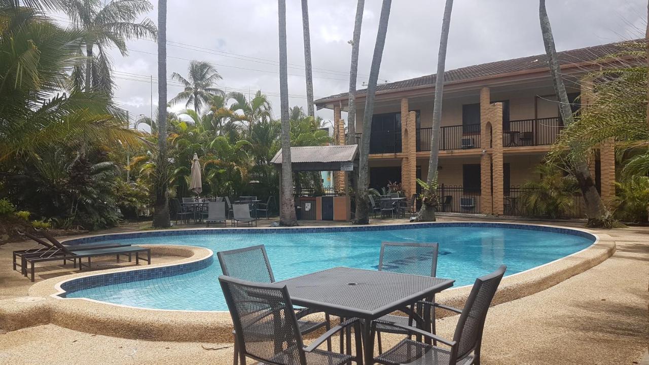 Oasis Inn Apartments Cairns Bagian luar foto