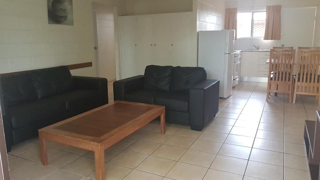 Oasis Inn Apartments Cairns Bagian luar foto