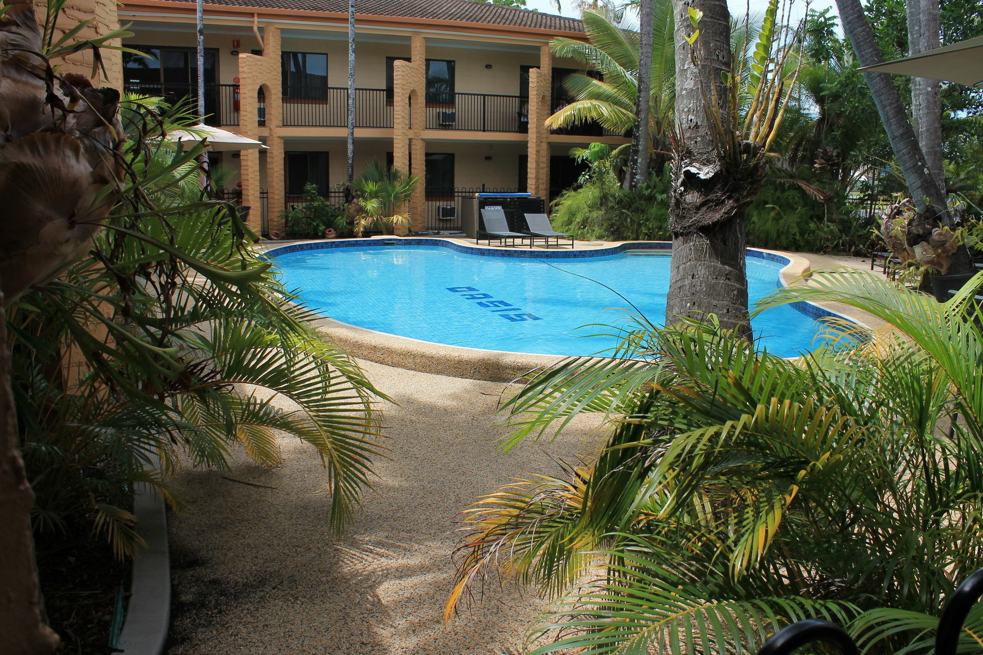 Oasis Inn Apartments Cairns Bagian luar foto
